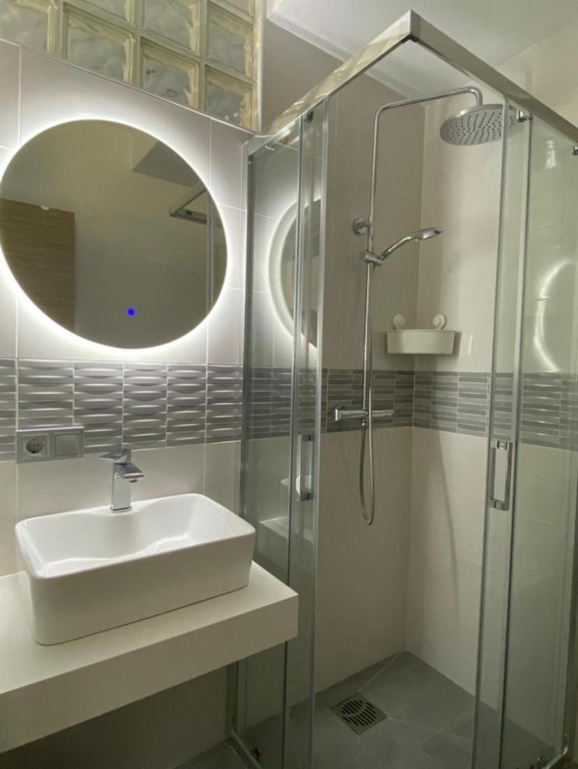 Nervion Plaza Dodo Apartment Sevilla Eksteriør billede